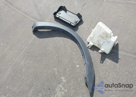 2004 Ford Explorer Xls from USA, damaged, VIN 1FMZU72K74UC36691